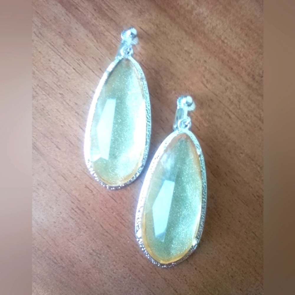STER Lybian Desert Glass Elongated Oval Teardrop Dangle Pierced Earrings Set